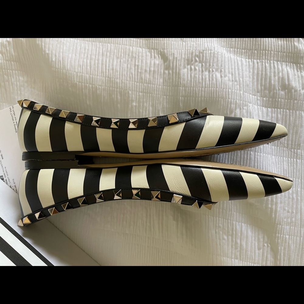 Valentino Rockstud V Stripe black and white stripe flats size 37 - Picture 3 of 8